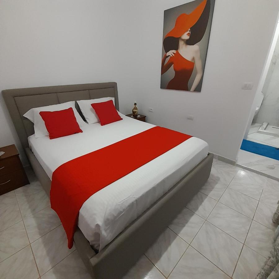 Luxury Dennis Home Sarandë Buitenkant foto