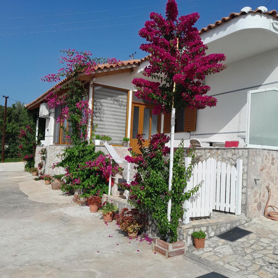 Luxury Dennis Home Sarandë Buitenkant foto