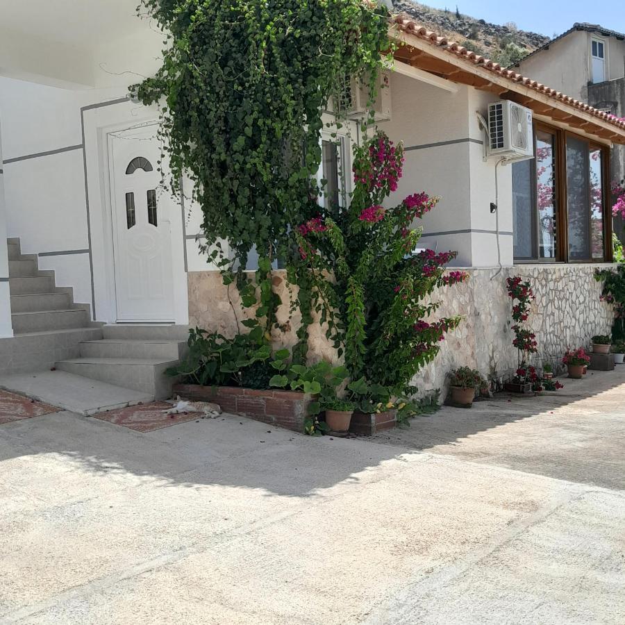 Luxury Dennis Home Sarandë Buitenkant foto